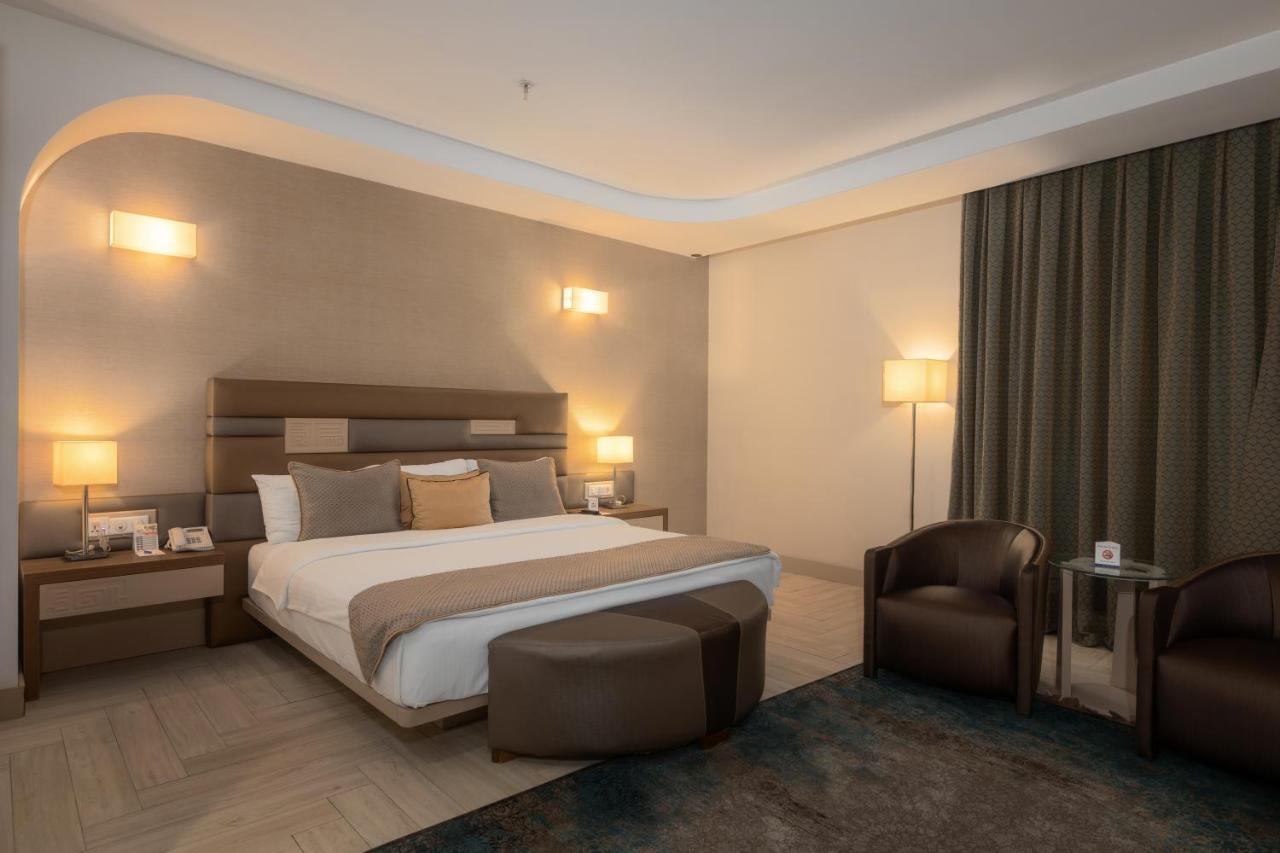 Titanic Hotel & Spa Sulaymaniyah Exterior photo A bedroom at the hotel