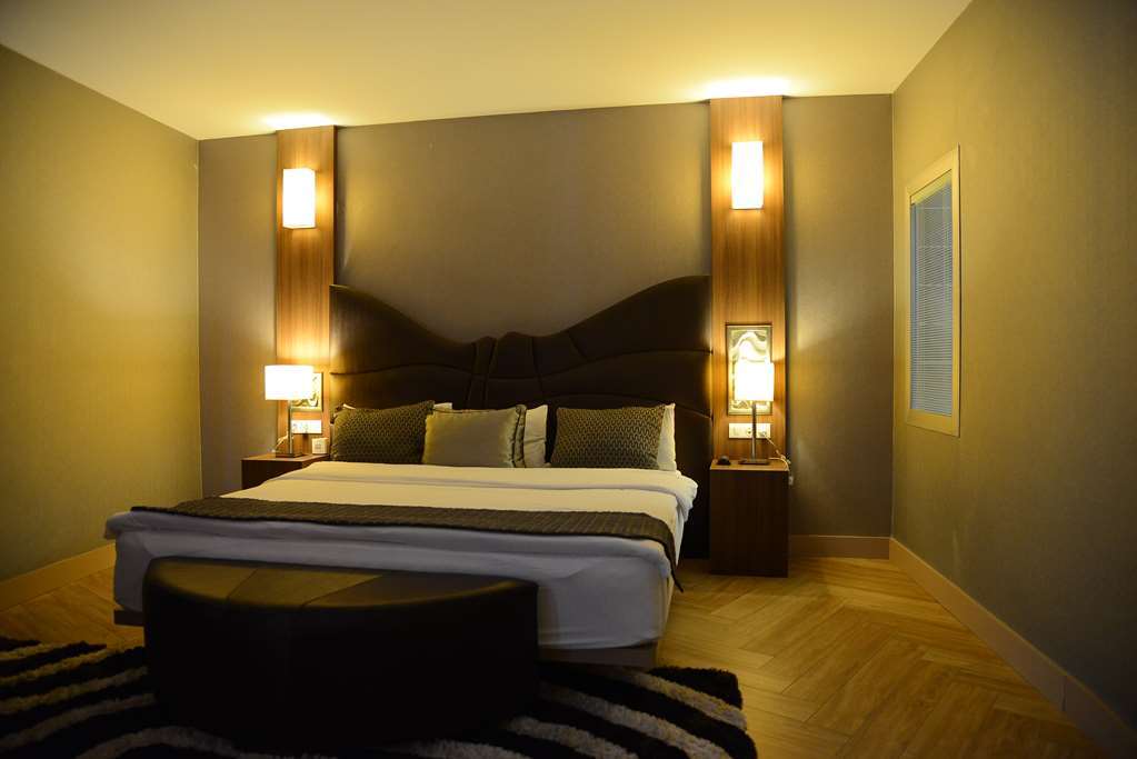 Titanic Hotel & Spa Sulaymaniyah Room photo A bedroom