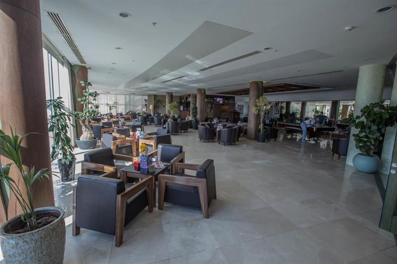 Titanic Hotel & Spa Sulaymaniyah Exterior photo Business lounge at the airport